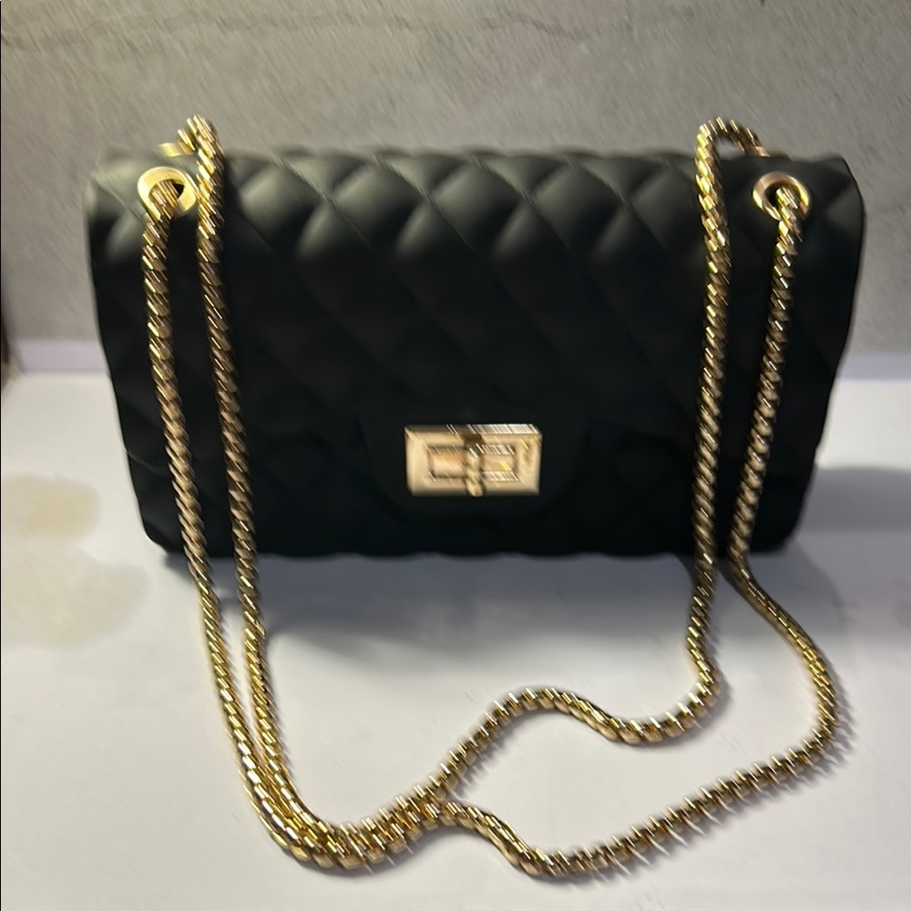 Elegant Black Quilted Chain Jelly Bag